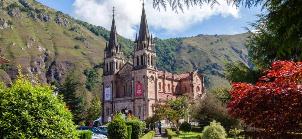 Apartamentos Rurales La Caviana Onís Exteriör bild