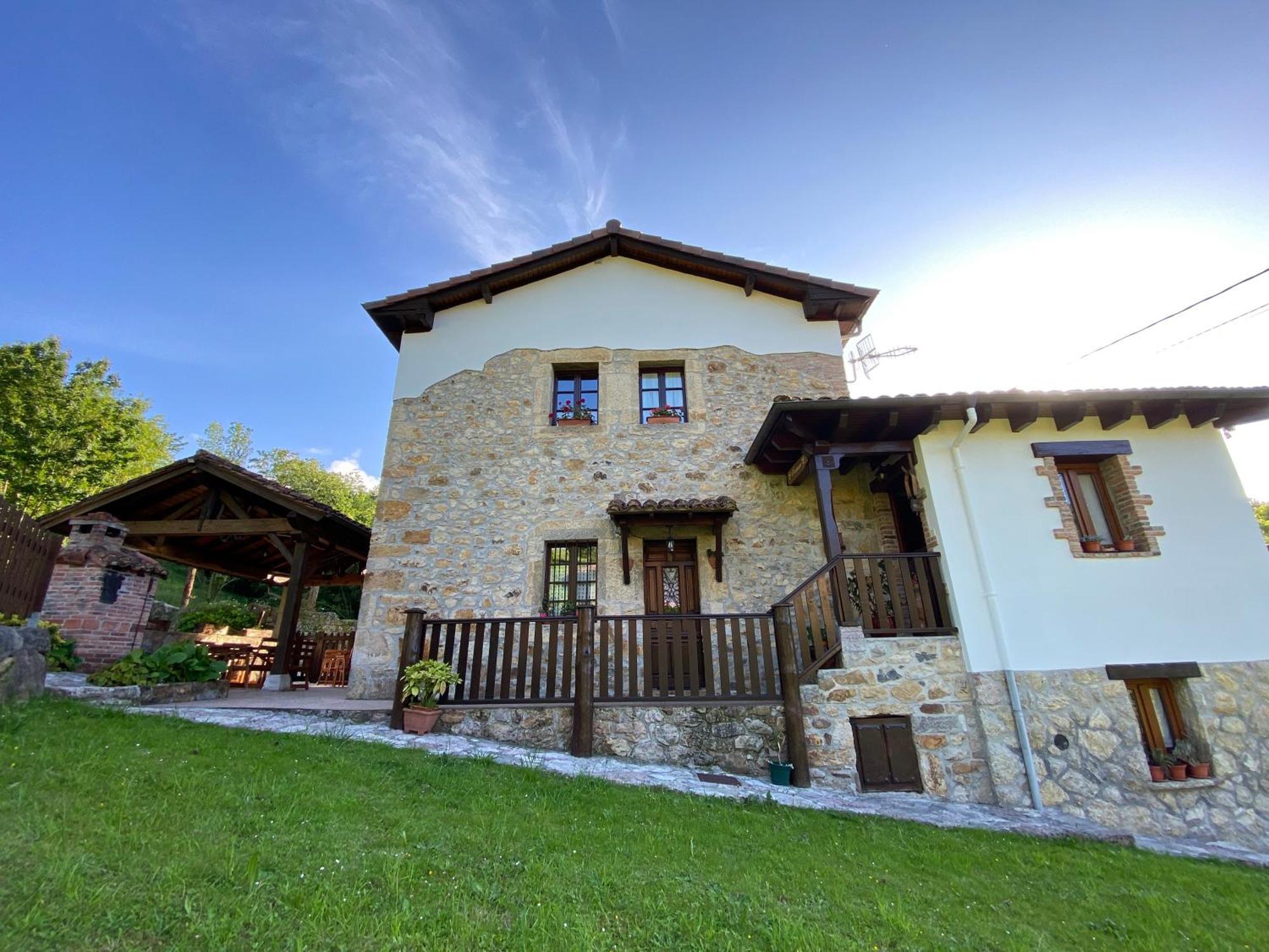 Apartamentos Rurales La Caviana Onís Exteriör bild