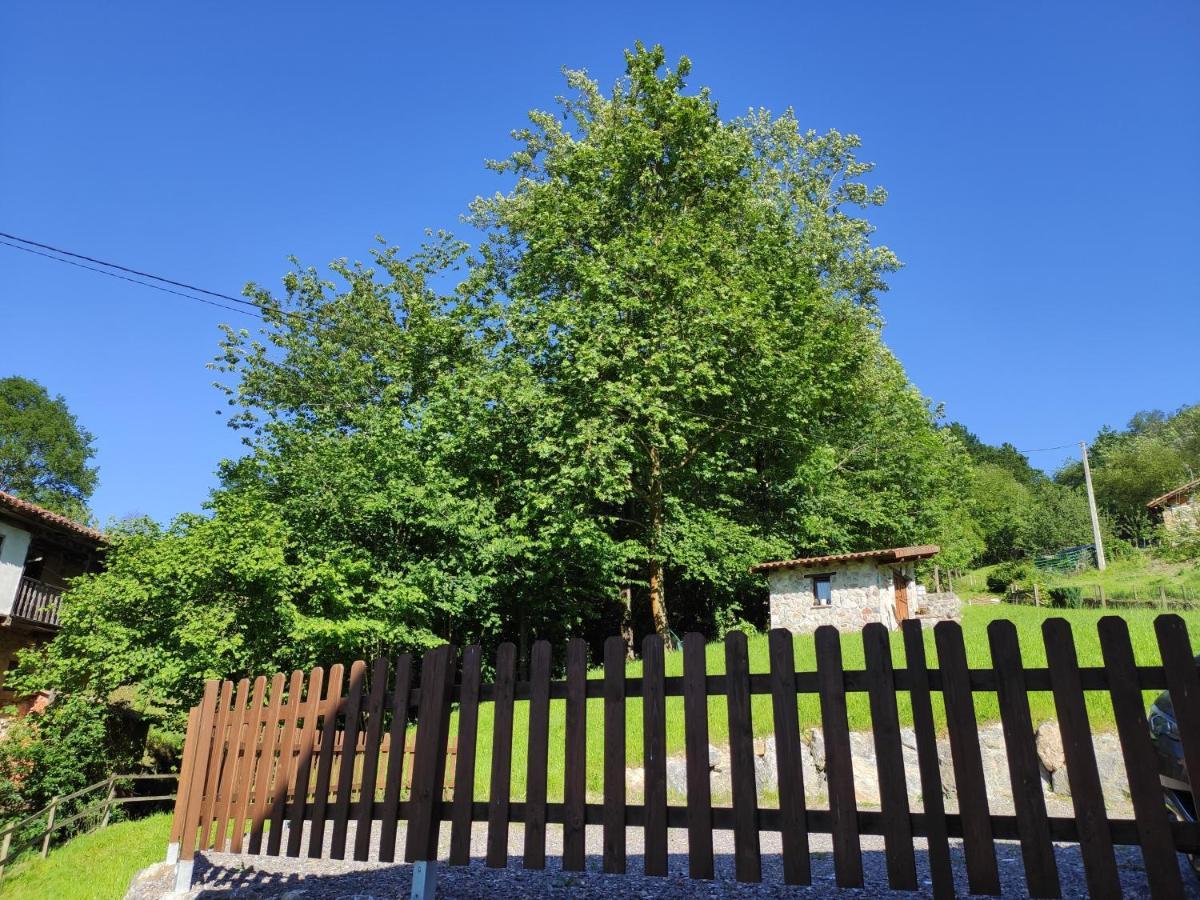 Apartamentos Rurales La Caviana Onís Exteriör bild